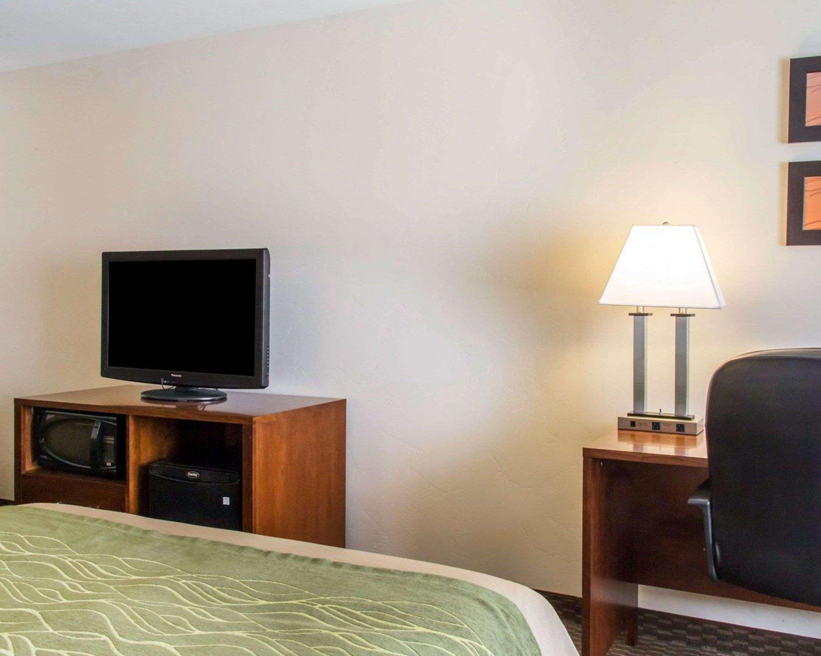 Quality Inn&Suites Vail Valley Eagle Extérieur photo