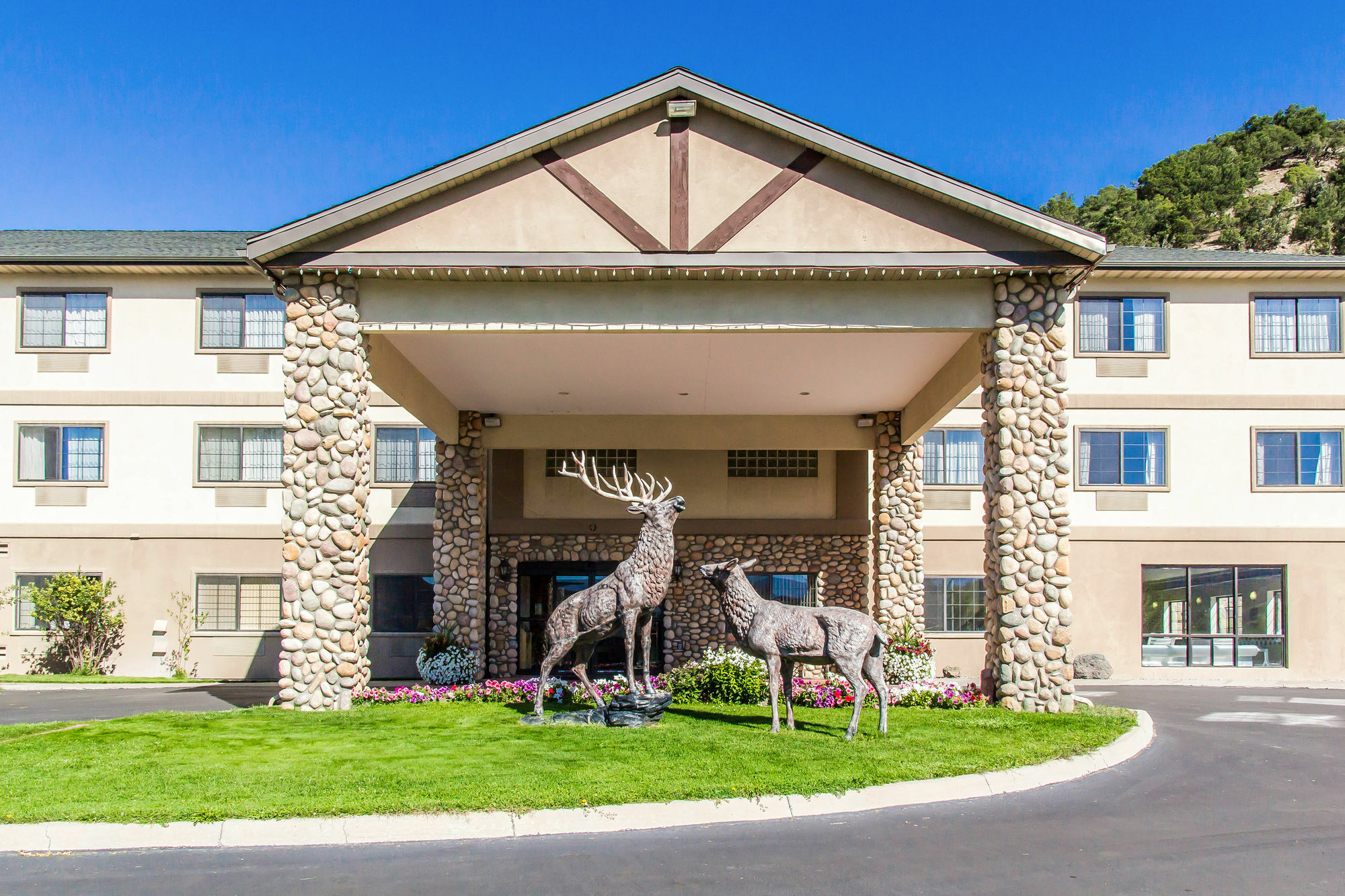 Quality Inn&Suites Vail Valley Eagle Extérieur photo